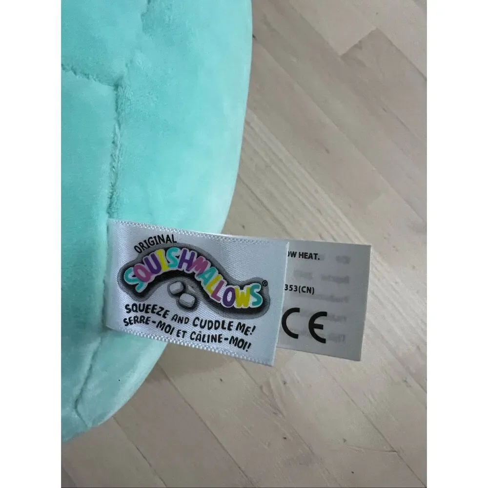 KELLYTOY SQUISHMALLOWS 12” Yollie the Yeti Exclusive Snowflake Plush Toy